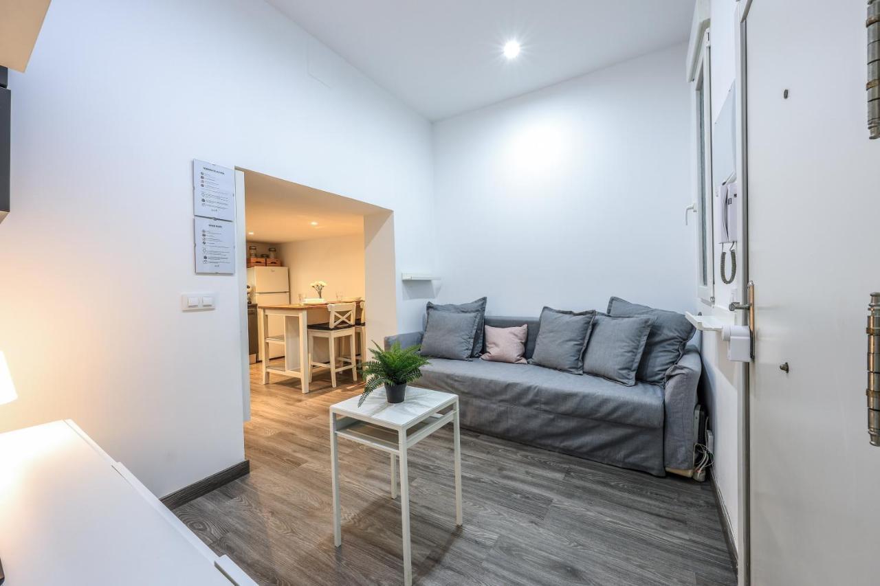 Discover Madrid From Our Cozy Studio Buitenkant foto